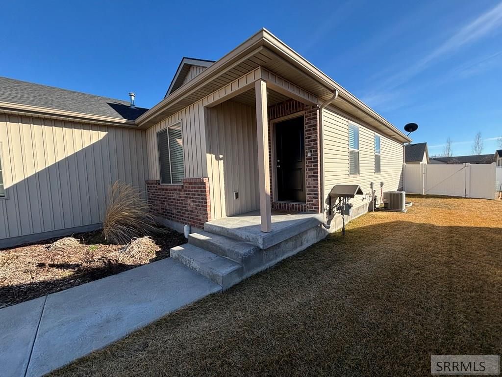 Image 3 of property listing at 4942 Remember Drive, Ammon, ID 83406