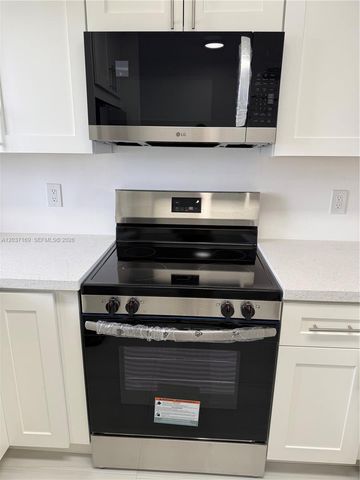 8710 N Sherman Cir 506, Miramar, FL 33025
