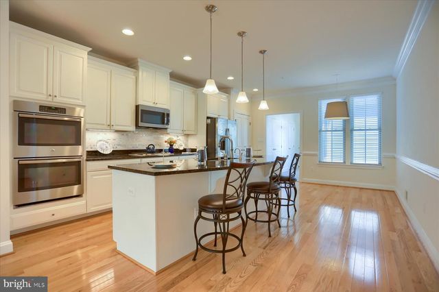 6910 SUMMIT CIR, Towson, MD 21239