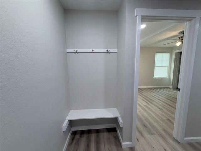 403 Taylor ST, Smithville, TX 78957
