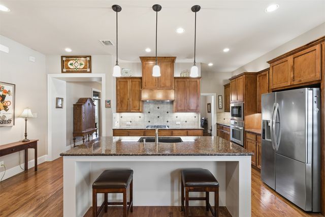 5016 Dickens Lane, Carrollton, TX 75010