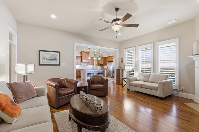 5016 Dickens Lane, Carrollton, TX 75010