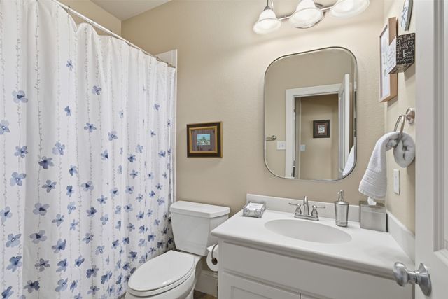 5016 Dickens Lane, Carrollton, TX 75010