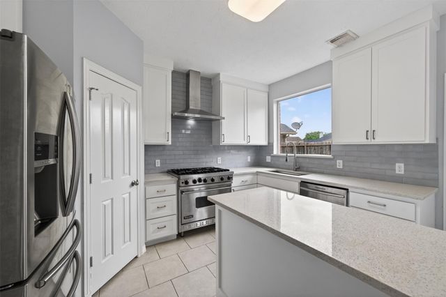 24042 Lestergate Drive, Spring, TX 77373