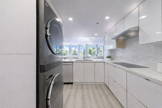 7601 E Treasure Dr 611, North Bay Village, FL 33141