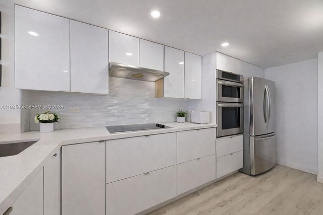 7601 E Treasure Dr 611, North Bay Village, FL 33141