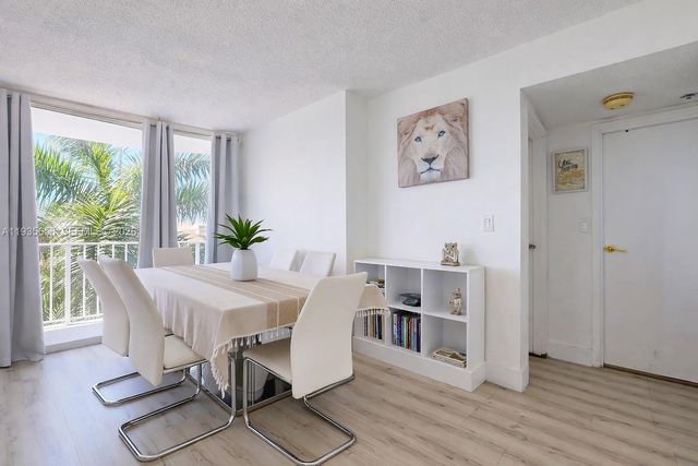 7601 E Treasure Dr 611, North Bay Village, FL 33141