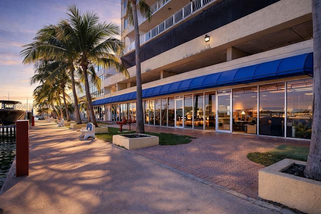 7601 E Treasure Dr 611, North Bay Village, FL 33141