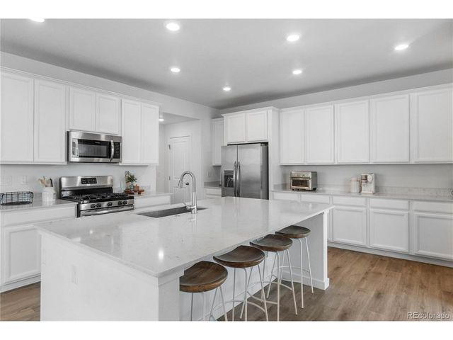 1147 E Hopkins Dr, Elizabeth, CO 80107