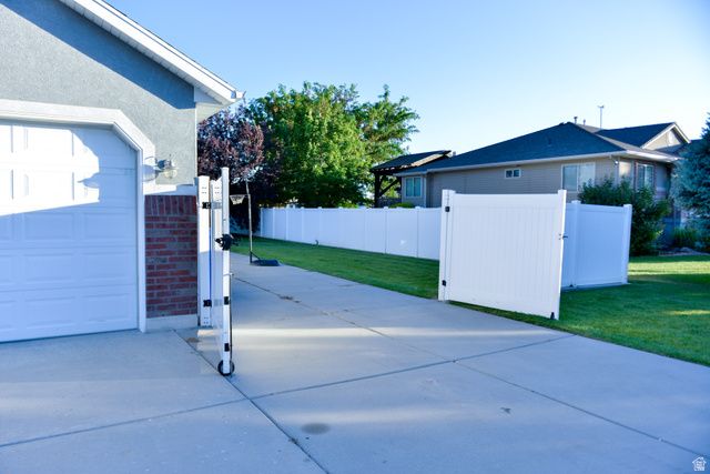2955 W 3450 N, Farr West, UT 84404
