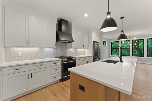 3259 Berwyn Place, Cincinnati, OH 45209