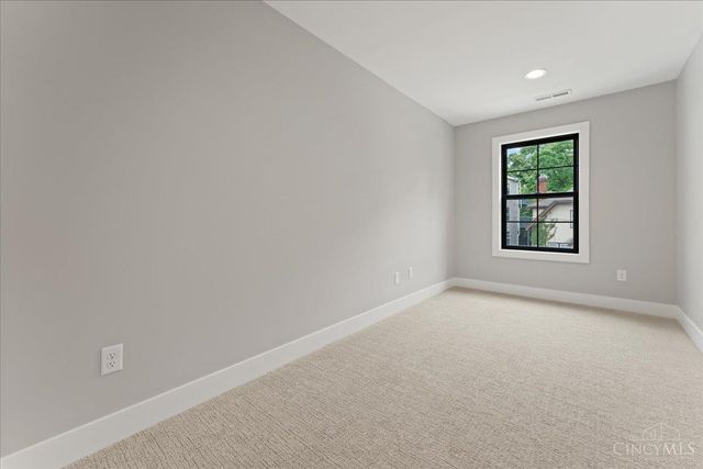 3259 Berwyn Place, Cincinnati, OH 45209