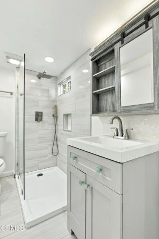 507 Venado Vista Drive, La Canada Flintridge, CA 91011