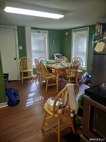 15 Ripley Place, Norwich, CT 06360