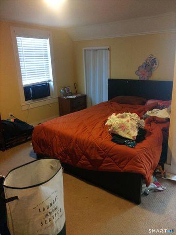 15 Ripley Place, Norwich, CT 06360