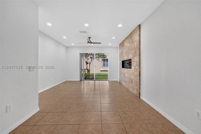 1820 SW 89th Ter, Miramar, FL 33025