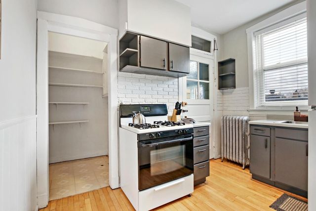 2109 W Eastwood Avenue 3F, Chicago, IL 60625