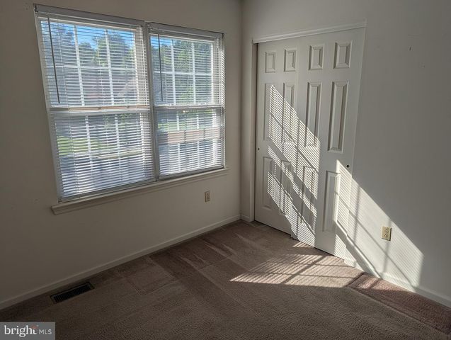 16 DOGWOOD DR, Wernersville, PA 19565
