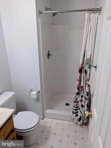 16 DOGWOOD DR, Wernersville, PA 19565