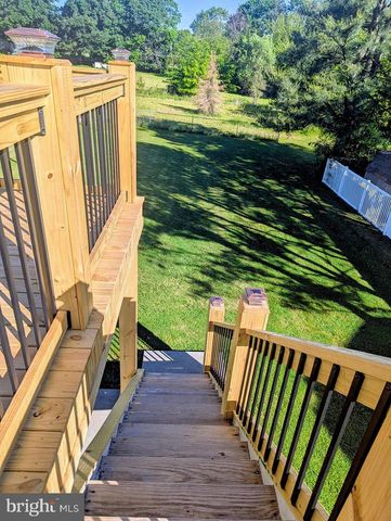 16 DOGWOOD DR, Wernersville, PA 19565