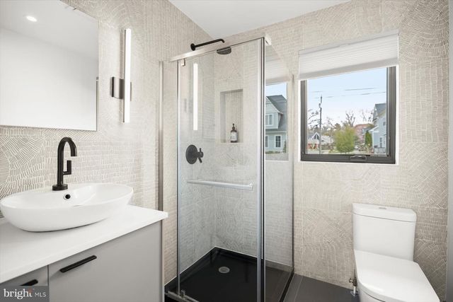 3004 N UNDERWOOD ST, Arlington, VA 22213