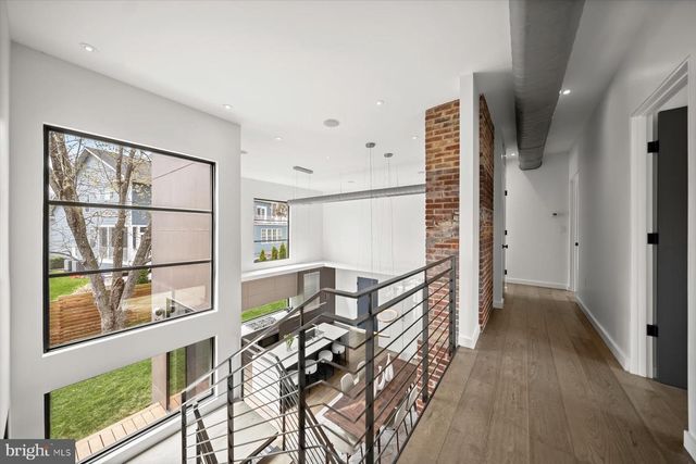 3004 N UNDERWOOD ST, Arlington, VA 22213