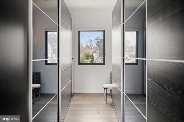 3004 N UNDERWOOD ST, Arlington, VA 22213