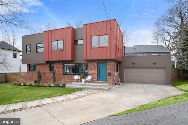 3004 N UNDERWOOD ST, Arlington, VA 22213