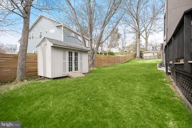 3004 N UNDERWOOD ST, Arlington, VA 22213