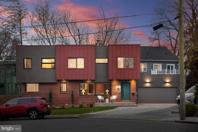 3004 N UNDERWOOD ST, Arlington, VA 22213