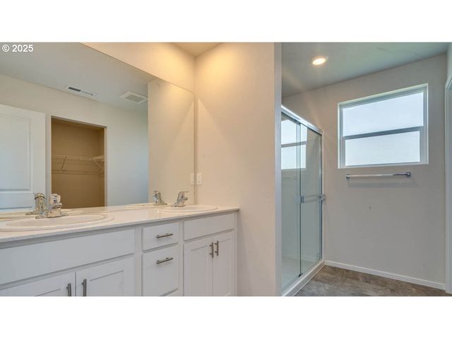 4932 Dilling Ave Ne, Salem, OR 97301