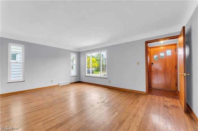 3819 W 137th Street, Cleveland, OH 44111