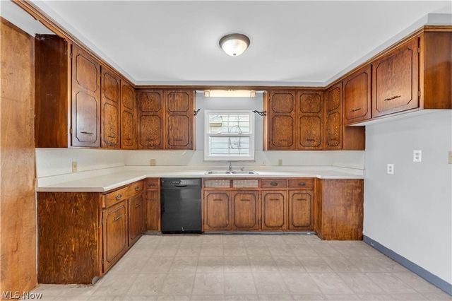 3819 W 137th Street, Cleveland, OH 44111