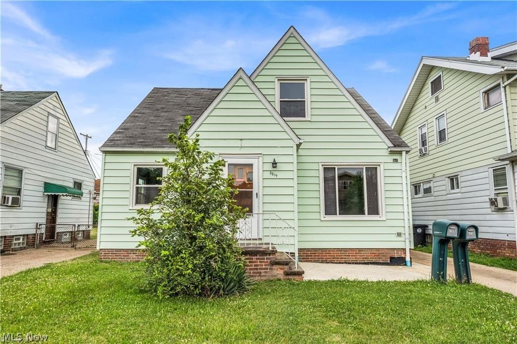 3819 W 137th Street, Cleveland, OH 44111