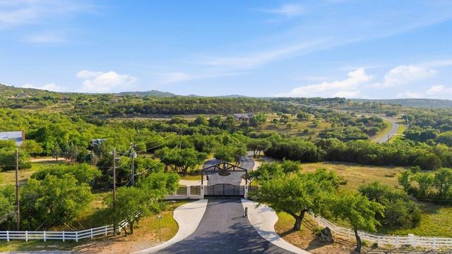 9805 Grand Summit BLVD, Dripping Springs, TX 78620