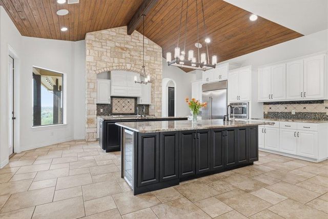 9805 Grand Summit BLVD, Dripping Springs, TX 78620