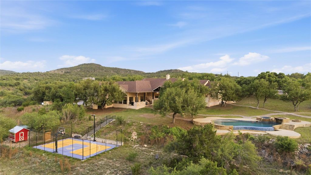 9805 Grand Summit BLVD, Dripping Springs, TX 78620