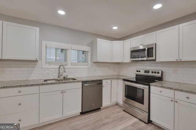74 Rountree Road, Riverdale, GA 30274