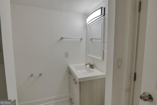 74 Rountree Road, Riverdale, GA 30274