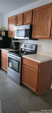 335 Silver Bit, San Antonio, TX 78227