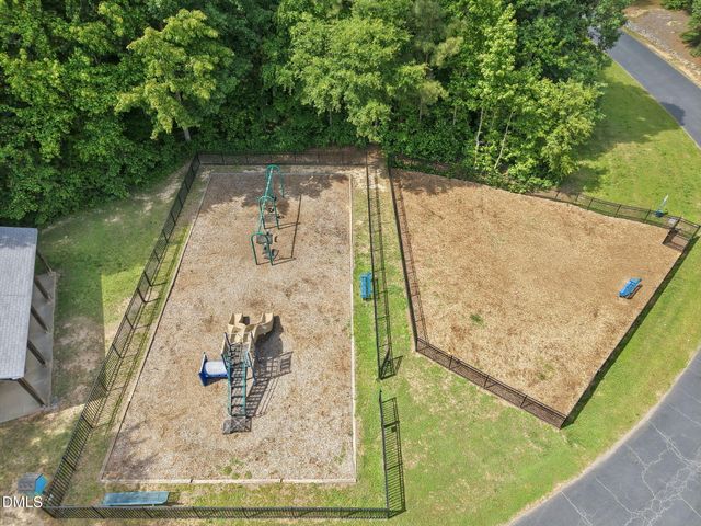 917 Starkland Way, Holly Springs, NC 27540