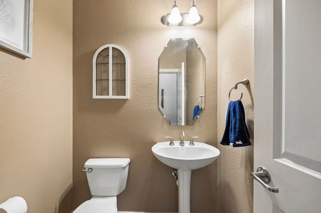 404 Dublin Street, Lewisville, TX 75067
