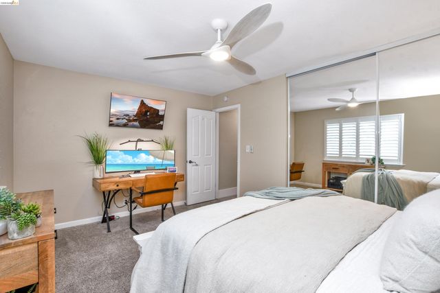 1432 Willow Lake Rd, Discovery Bay, CA 94505