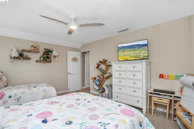 1432 Willow Lake Rd, Discovery Bay, CA 94505