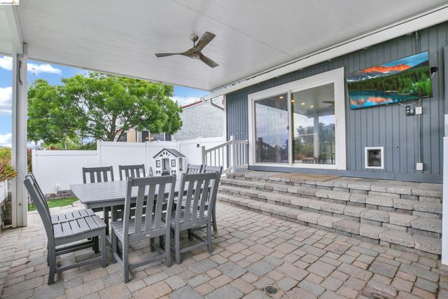 1432 Willow Lake Rd, Discovery Bay, CA 94505