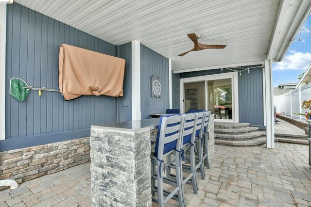 1432 Willow Lake Rd, Discovery Bay, CA 94505