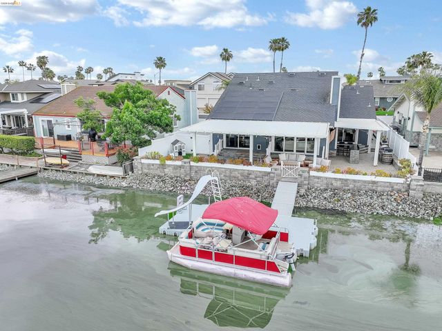 1432 Willow Lake Rd, Discovery Bay, CA 94505