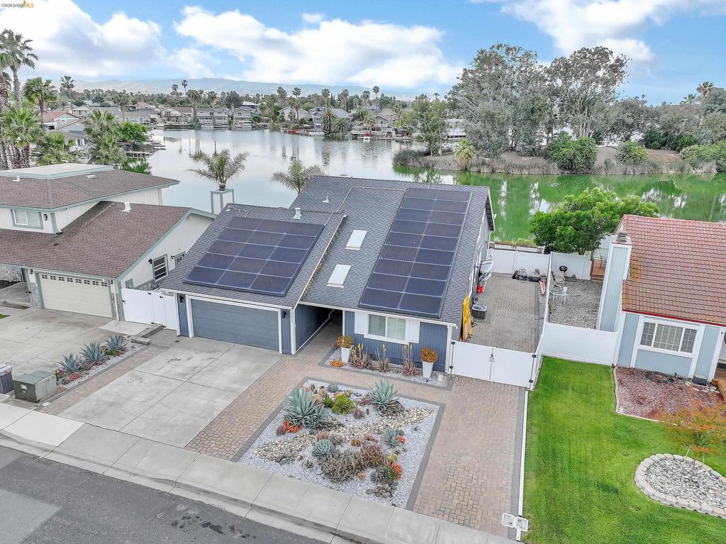 1432 Willow Lake Rd, Discovery Bay, CA 94505