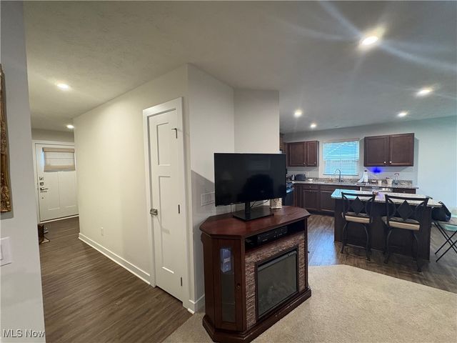 173 eagle Circle, Amherst, OH 44001