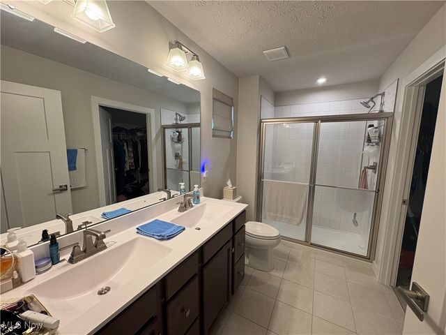 173 eagle Circle, Amherst, OH 44001